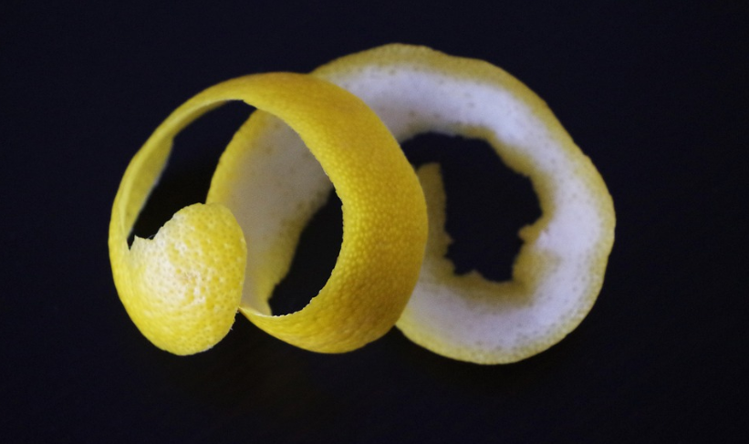 Food waste as raw material for 3D printed bioplastics (Innovation Origins)
